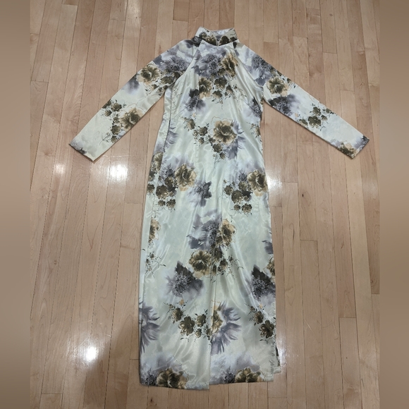 Vintage Satin Dress with Side Slits - Picture 9 of 12